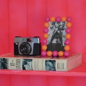 HOUSEVITAMIN Bubbles photo frame Neon Pink Orange